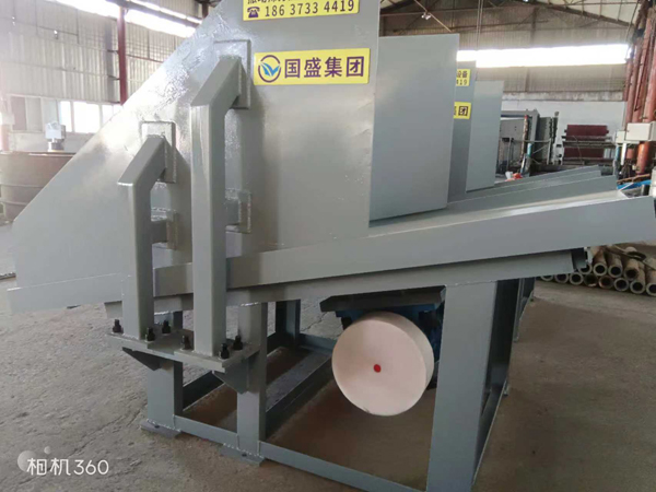 溜井震動放礦設備